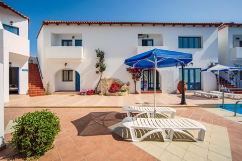 Iliana Hotel Apartment hotel in Panormos in Rethymno