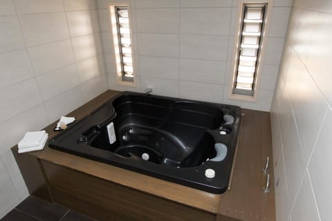 Aspen Manor Motel Motel in Hamilton