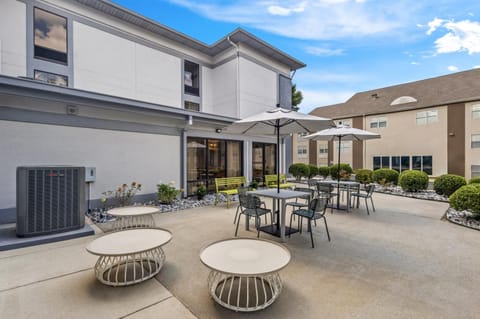 Spark by Hilton Alpharetta Roswell Hotel in Alpharetta