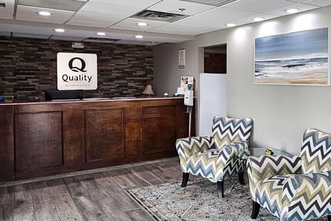 Quality Inn near Six Flags Hotel in Douglasville