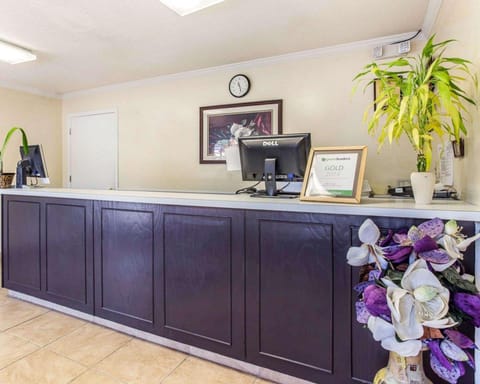 Econo Lodge Santee Hotel in Santee