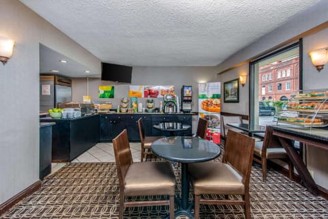 Quality Inn Savannah Historic District Hotel in Savannah