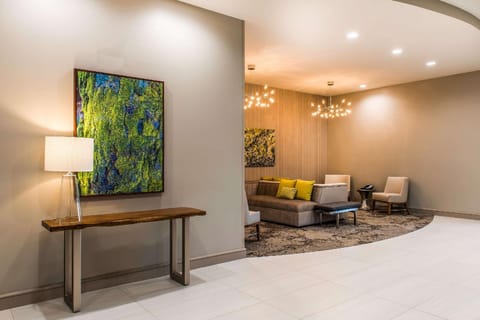 Comfort Inn & Suites Valdosta I-75 Hotel in Valdosta