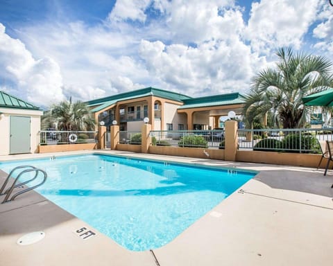 Quality Inn & Suites Dublin Hotel in Dublin