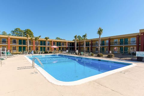 Clarion Inn Columbia Airport Hotel in West Columbia