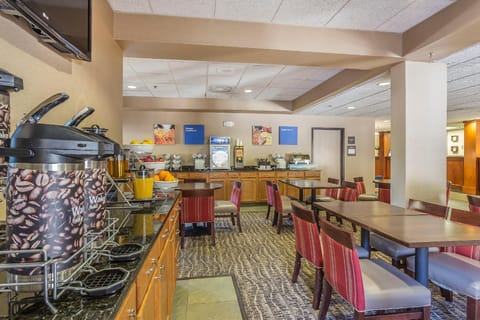 Quality Inn Summerville-Charleston Hotel in Summerville