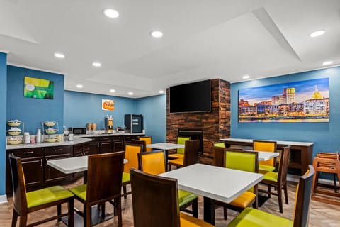 Quality Inn Pooler - Savannah I-95 Hotel in Pooler