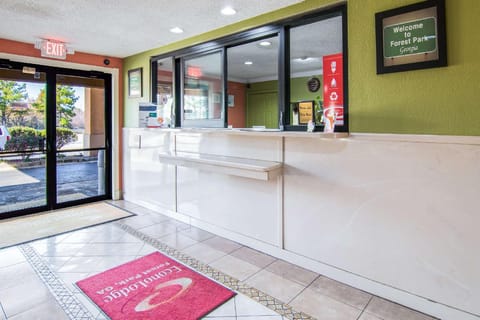 Econo Lodge Atlanta Airport East Hotel in Forest Park