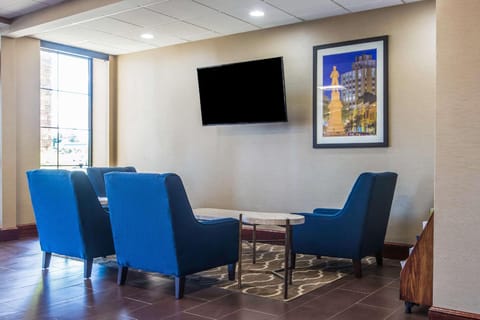 Comfort Inn & Suites Macon West Hotel in Macon