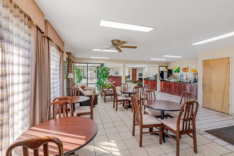 Quality Inn & Suites Stockbridge Atlanta South I-75 Hotel in Stockbridge