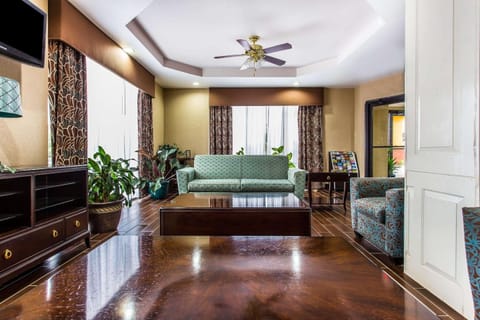 Quality Inn & Suites Orangeburg Hotel in South Carolina