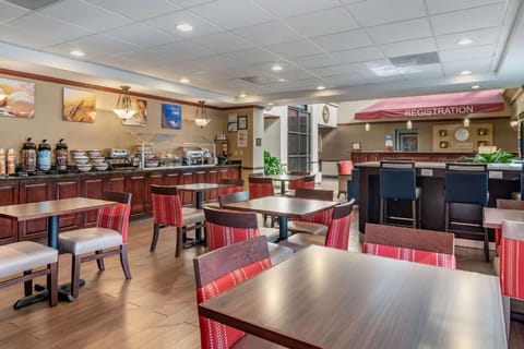 Comfort Inn & Suites Suwanee - Sugarloaf Hotel in Suwanee