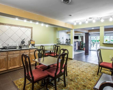 Quality Inn Greenwood Hwy 25 Hotel in Lake Greenwood