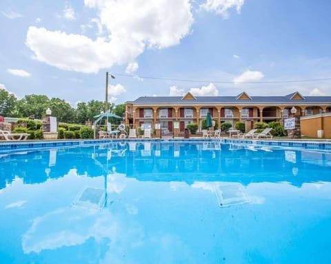 Quality Inn Greenwood Hwy 25 Hotel in Lake Greenwood