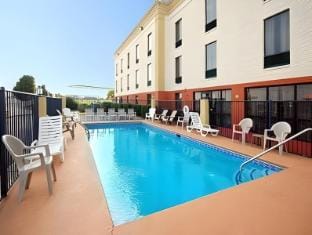 Comfort Suites Cumming-Atlanta near Northside Hospital Forsyth Hotel in Cumming