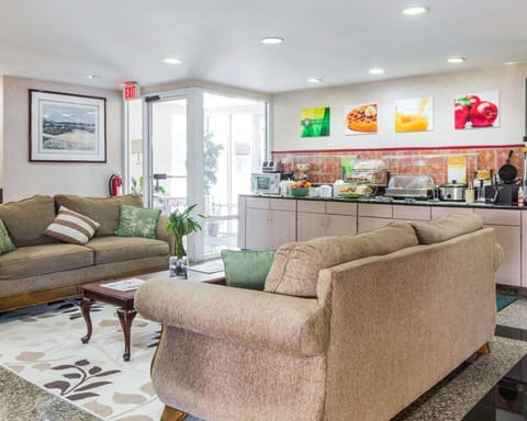 Quality Inn Northlake Hotel in Tucker