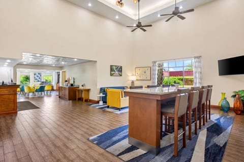 Comfort Inn & Suites Walterboro I-95 Hotel in Walterboro