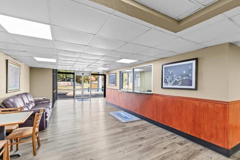 Rodeway Inn Stone Mountain Hotel in Tucker