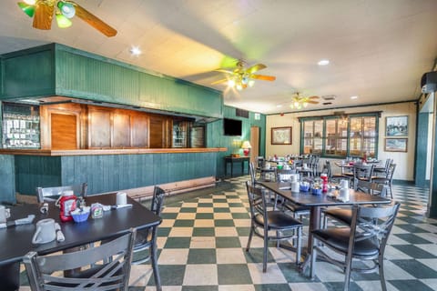 Quality Inn & Suites Santee I-95 Hotel in Santee