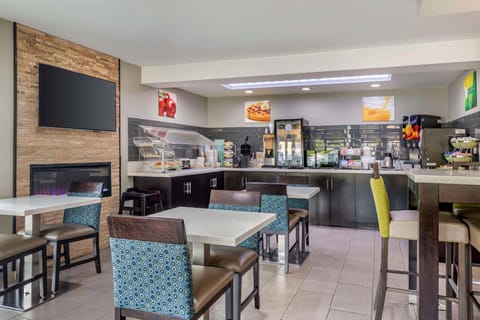 Quality Inn & Suites Athens University Area Hotel in Athens