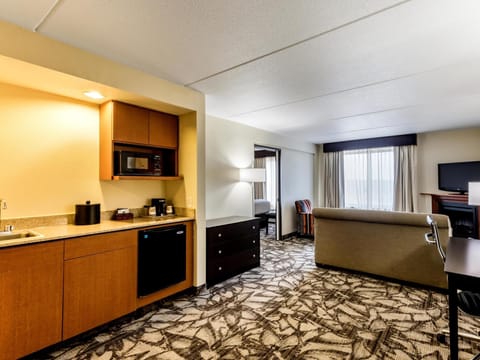 Holiday Inn Express and Suites Cedar Falls Waterloo By IHG Hotel in Cedar Falls