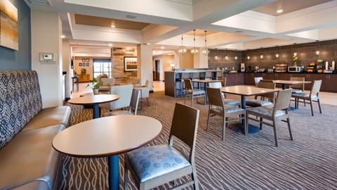 Best Western Plus Overland Inn Hotel in Nebraska