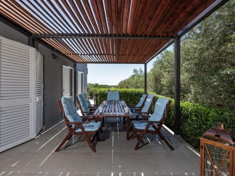 Villa in Polaca with Pool near National Parks Resort in Šibenik-Knin County, Croatia