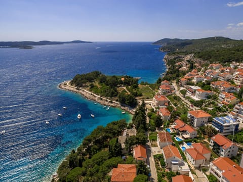 Beautiful villa with spacious terrace and private swimming pool, on the Croatian island of Hvar Resort in Hvar
