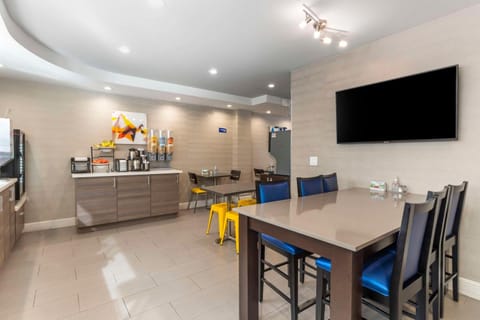 Best Western Red Coach Inn Hotel in Western Addition