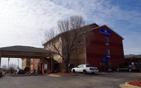Americas Best Value Inn & Suites St. Louis, St. Charles Inn Hotel in Saint Charles