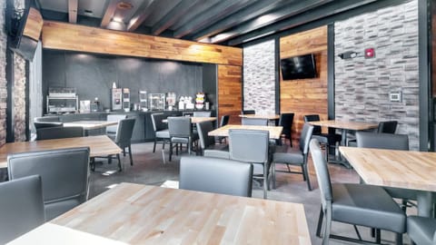 Cobblestone Hotel & Suites - Janesville Hotel in Janesville