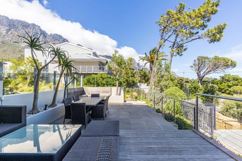 The Crystal Apartments Apartment hotel in Camps Bay