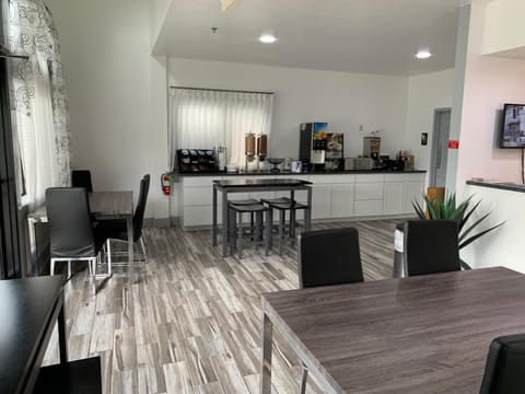 Days Inn by Wyndham Waynesville NC Hotel in Lake Junaluska