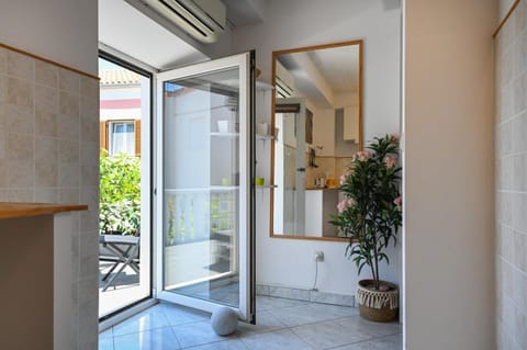 Lazy Monkey Hostel Apartment hotel in Zadar