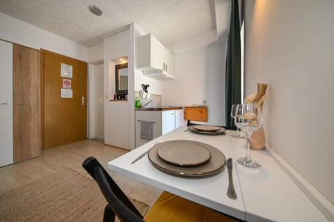 Lazy Monkey Hostel Apartment hotel in Zadar