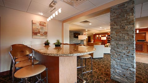 Comfort Inn & Suites Copley Akron Hotel in Fairlawn