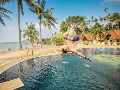 Swimming pool