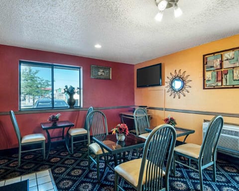 Super 8 by Wyndham Benton Harbor/St. Joseph Hotel in Michigan