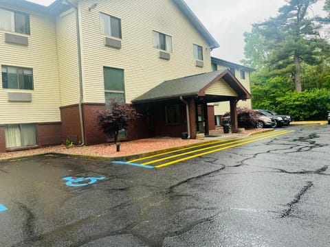 Rodeway Inn Whitehall Hotel in Wisconsin