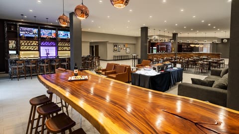 Four Points by Sheraton Atlanta Airport West Hotel in College Park