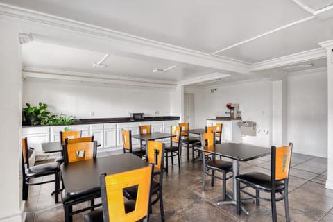 OYO Hotel Baton Rouge East I-12 Louisiana Hotel in Baton Rouge