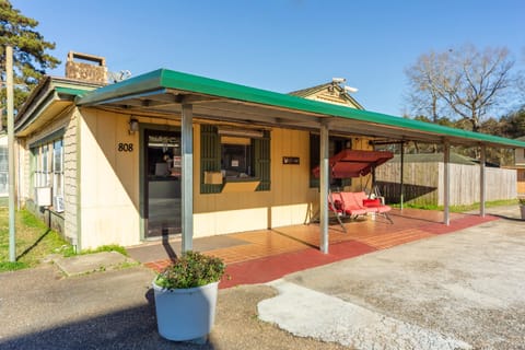 OYO Hotel Brookhaven MS Hwy 51 North Hotel in Mississippi