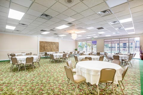 OYO Hotel Baton Rouge - Mead Rd Louisiana Hotel in Baton Rouge