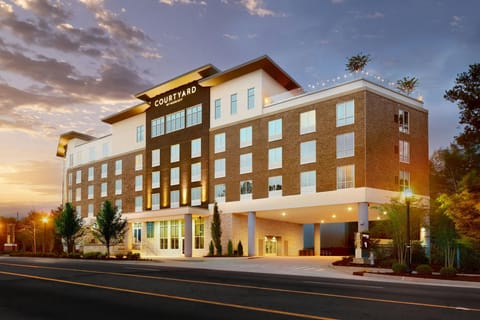 Courtyard by Marriott Atlanta Dunwoody Hotel in Brookhaven