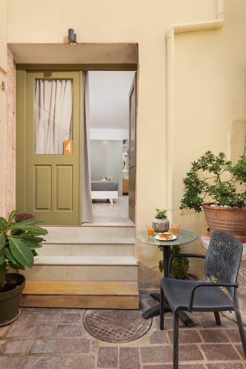 Elia Portou Luxury Apartment hotel in Chania