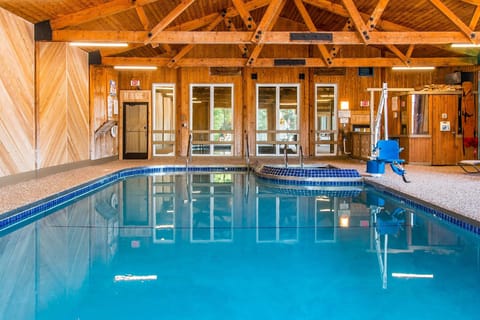 Quality Inn & Suites Houghton Downtown Hotel in Houghton