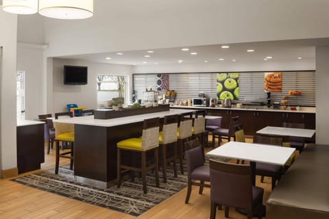 La Quinta Inn & Suites by Wyndham Spokane Valley Hotel in Spokane Valley