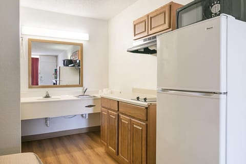 Red Roof Inn Forsyth Hotel in Forsyth