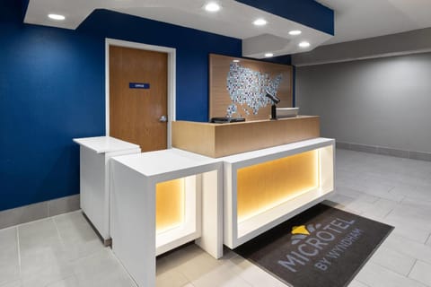 Microtel Inn & Suites by Wyndham Sioux Falls Hotel in Sioux Falls