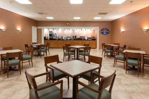 Baymont by Wyndham Salem Roanoke Area Hotel in Salem